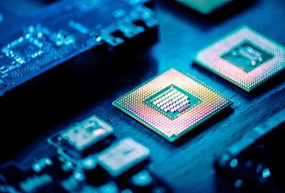 Don’t Chase the Retail Investing Masses Back into Chip Stocks Just Yet